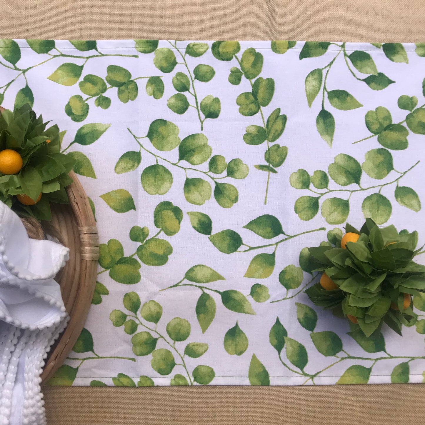 CAMINO DE MESA HOJITAS