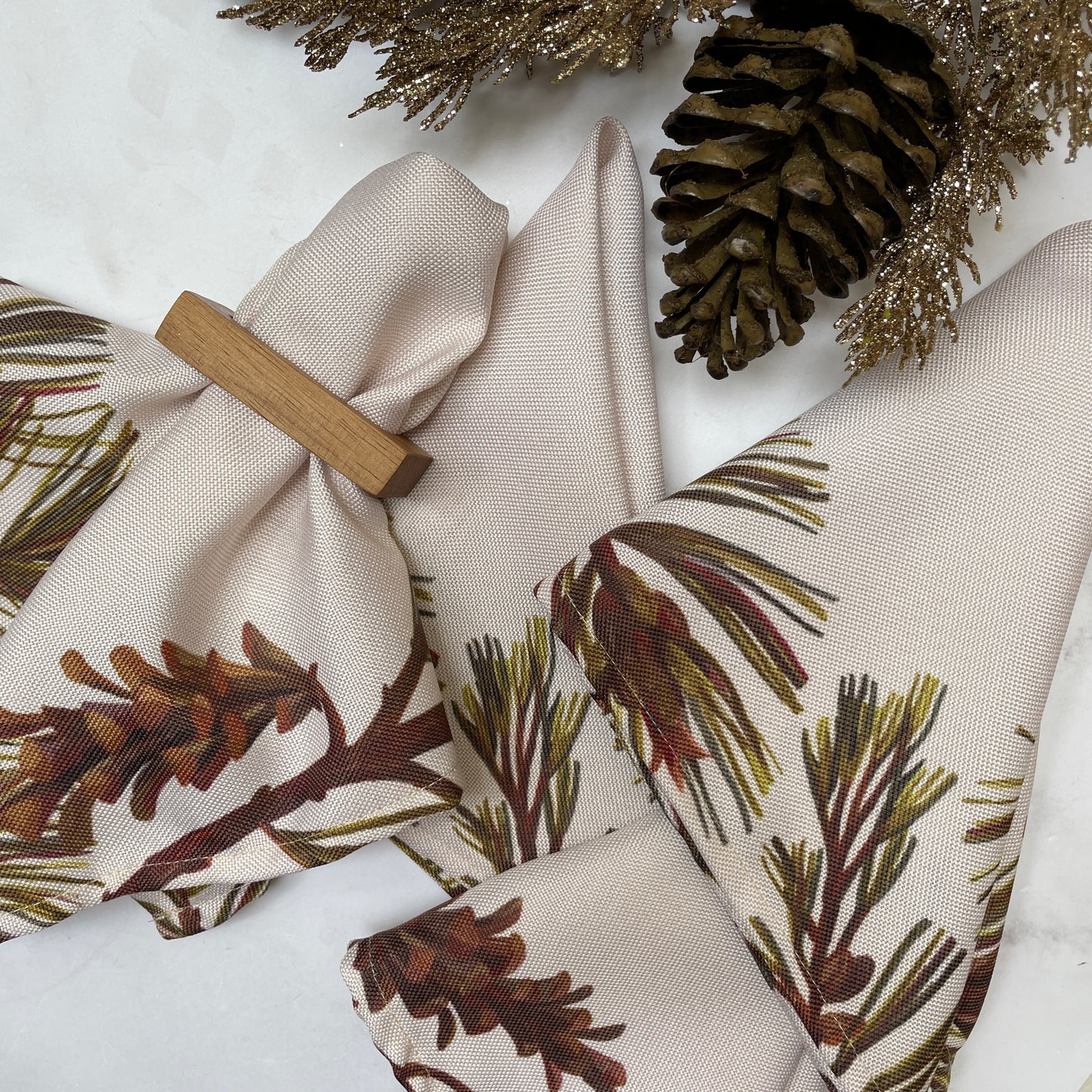 SERVILLETA PINECONES (4 PZ)