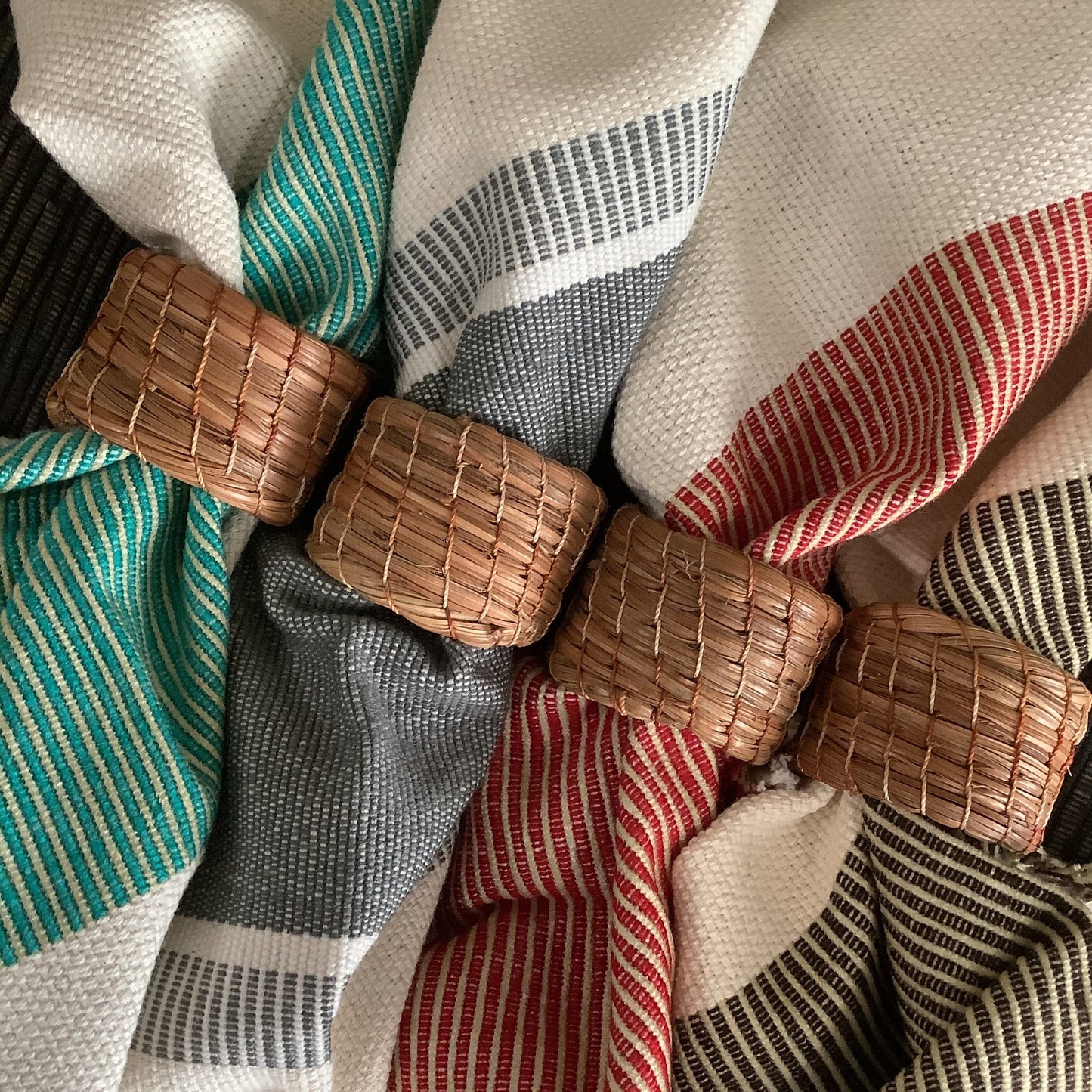 SERVILLETA MÉXICO CONTEMPORÁNEO (4 PZ) (4 Colores)