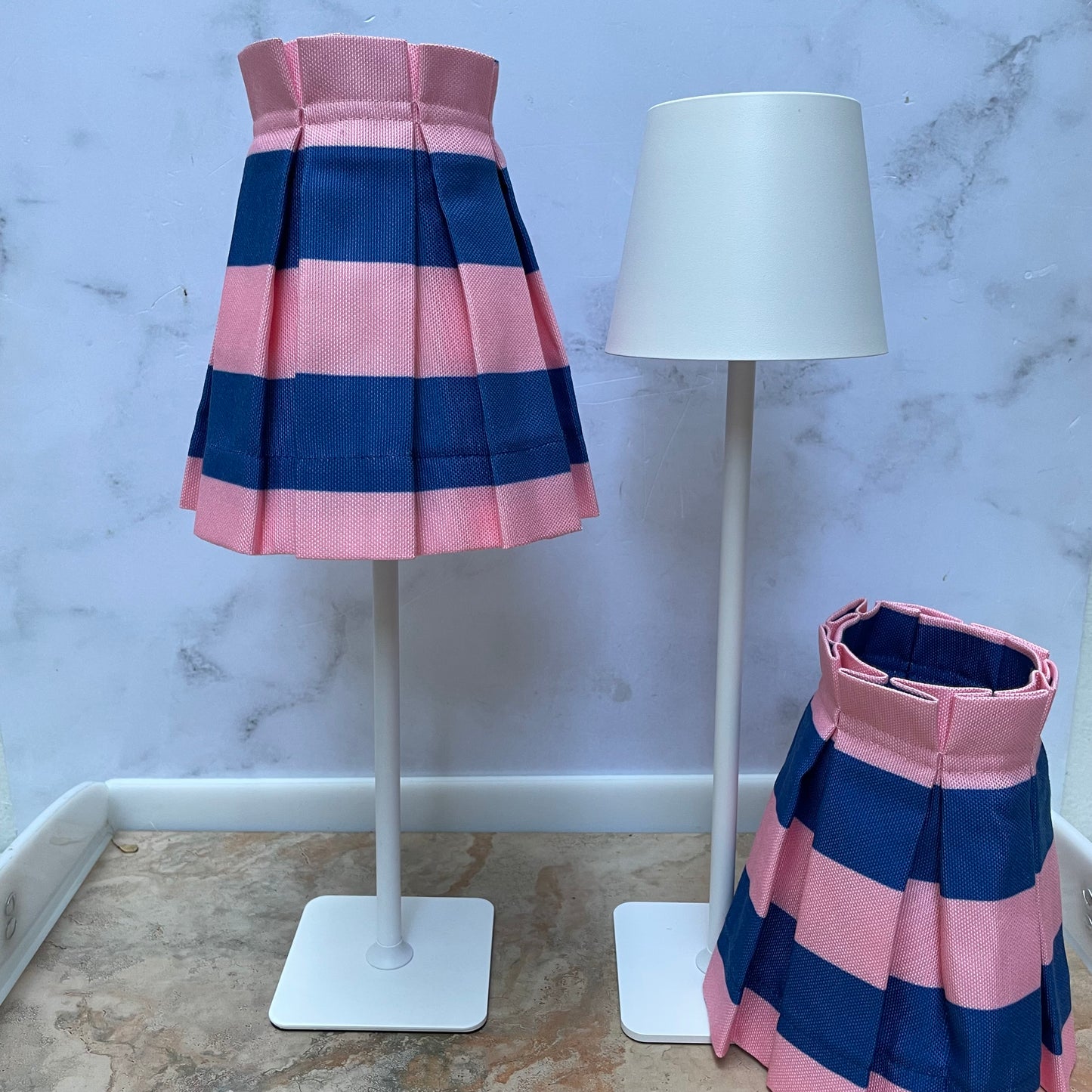 Lámparas azul rosa