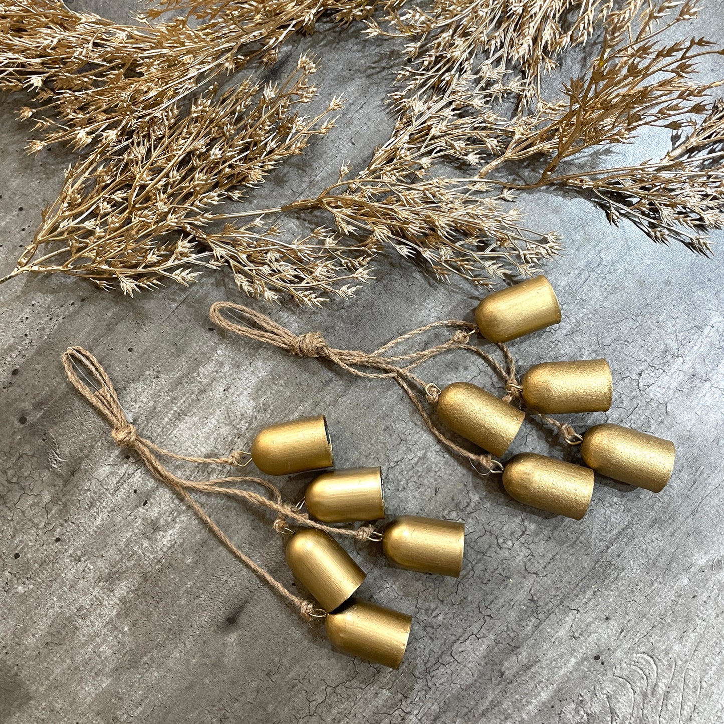 CAMPANAS COLGANTES ORO