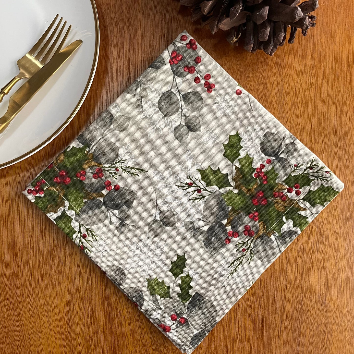 SERVILLETAS FOLLAJE NAVIDEÑO ( 4 PZ)