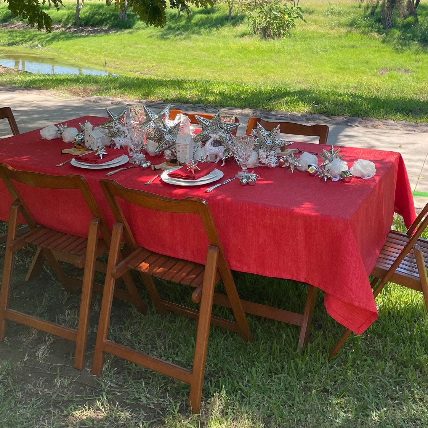 MANTEL ROJO METÁLICO / BLANCO (Tamaños)